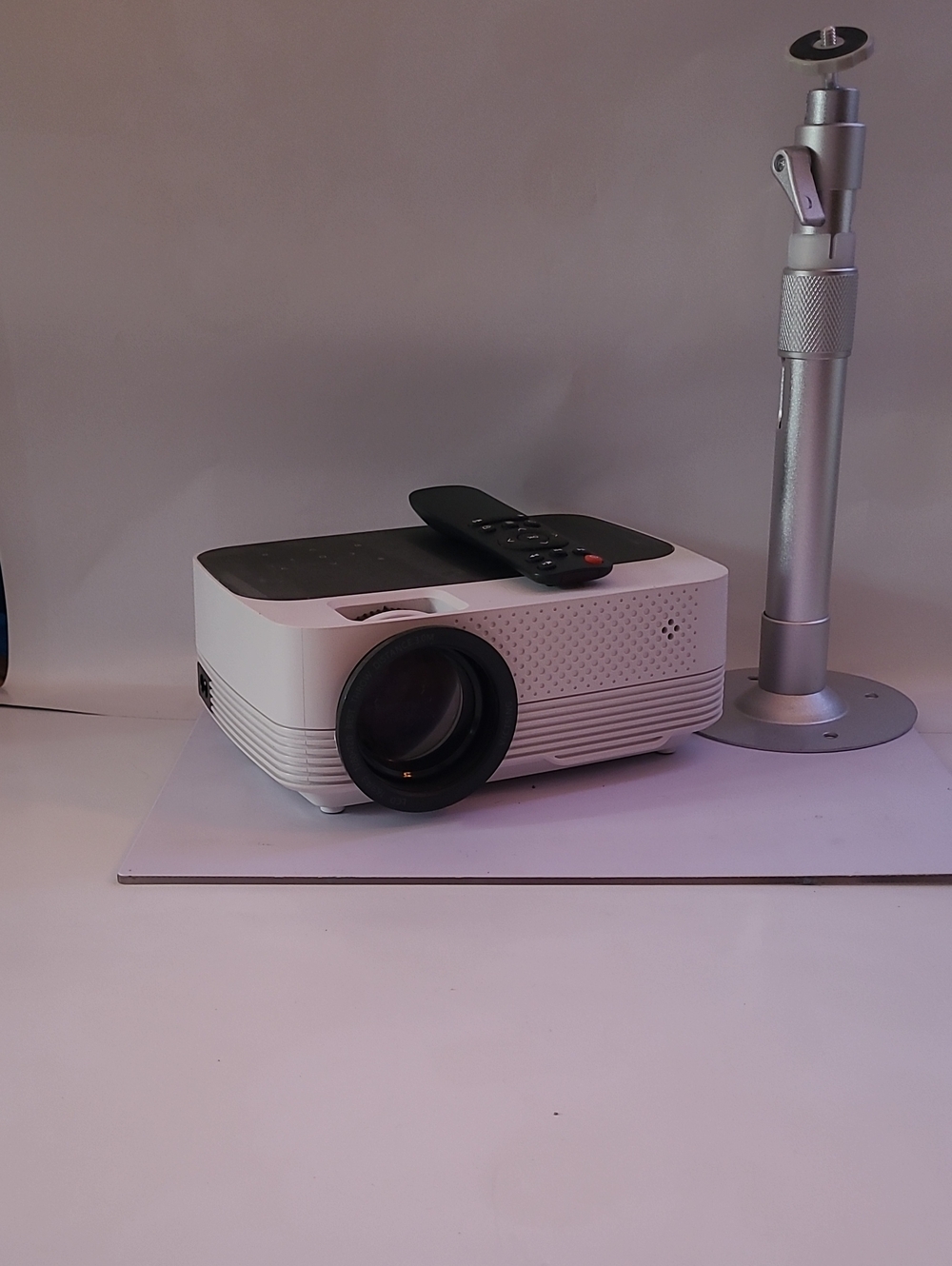 Portable White Projector with Remote